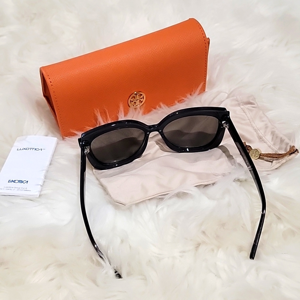 Tory Burch, - Picture 4 of 12